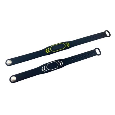 পাইকারি কাস্টম রঙের লোগো এনএফসি এনটিএজি 213 এনএফসি আঙ্গুলের ব্যান্ড মিনি ট্যাগ টিকিট নরম আরএফআইডি সিলিকন ব্রেসলেট স্পট ইভেন্ট আইডি জন্য