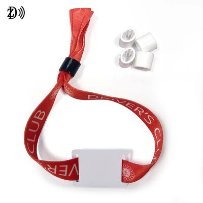 ইভেন্ট পার্টি অ্যাক্সেস কন্ট্রোলের জন্য কাস্টম এনএফসি 13.56 মেগাহার্টজ ডিসপোজাবল ফ্যাব্রিক আঙ্গুলের ব্যান্ড এস 50 চিপ আরএফআইডি ব্রেসলেট