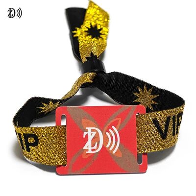 ইভেন্ট পার্টি অ্যাক্সেস কন্ট্রোলের জন্য কাস্টম এনএফসি 13.56 মেগাহার্টজ ডিসপোজাবল ফ্যাব্রিক আঙ্গুলের ব্যান্ড এস 50 চিপ আরএফআইডি ব্রেসলেট